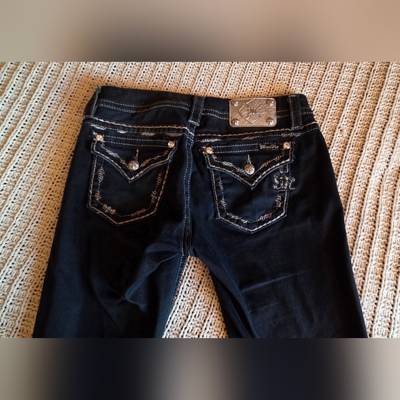 Miss Me Mid-Rise Easy Straight Jeans Size 27 - Picture 8 of 9